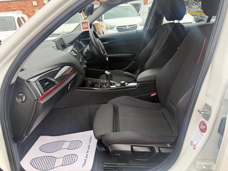 BMW 1 SERIES 1 SERIES 1.6 116i Sport Hatchback 5dr Petrol Manual Euro 6 (s/s) (136 ps) SERVICE HISTORY + PARKING - U1790