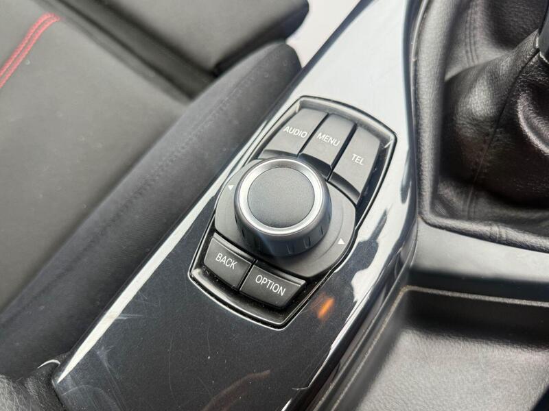 BMW 1 SERIES 1 SERIES 1.6 116i Sport Hatchback 5dr Petrol Manual Euro 6 (s/s) (136 ps) SERVICE HISTORY + PARKING - U1790