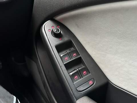 AUDI S5 3.0 TFSI V6 Sportback 5dr Petrol S Tronic quattro Euro 5 (333 ps) - U181