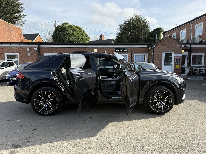 AUDI Q8 Q8 3.0 TDI V6 50 Vorsprung SUV 5dr Diesel Tiptronic quattro Euro 6 (s/s) (286 ps) PAN ROOF + SOFT - U1870