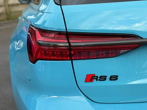 AUDI RS6 AVANT 4.0 TFSI V8 Carbon Black Estate 5dr Petrol Tiptronic quattro Euro 6 (s/s) (600 ps) - U1913