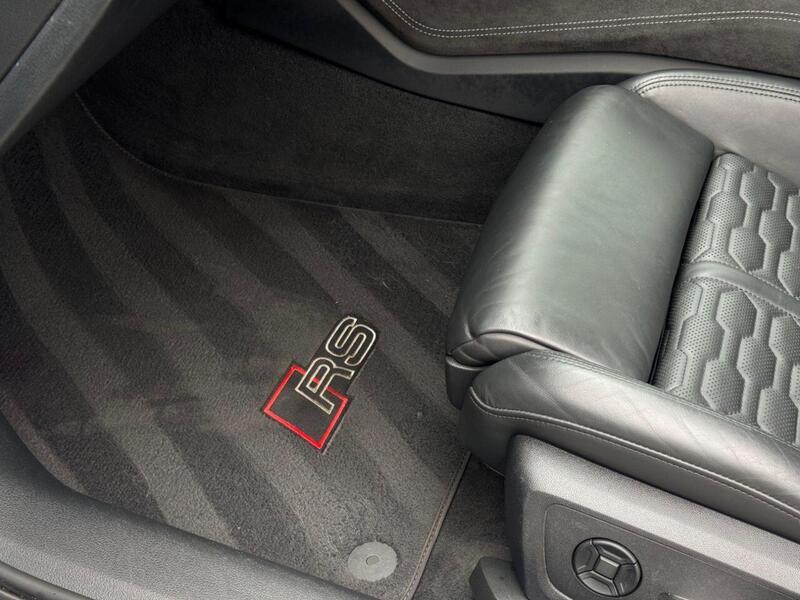 AUDI RS6 AVANT 4.0 TFSI V8 Carbon Black Estate 5dr Petrol Tiptronic quattro Euro 6 (s/s) (600 ps) - U1913