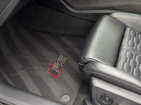 AUDI RS6 AVANT 4.0 TFSI V8 Carbon Black Estate 5dr Petrol Tiptronic quattro Euro 6 (s/s) (600 ps) - U1913