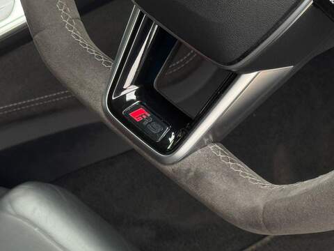 AUDI RS6 AVANT 4.0 TFSI V8 Carbon Black Estate 5dr Petrol Tiptronic quattro Euro 6 (s/s) (600 ps) - U1913