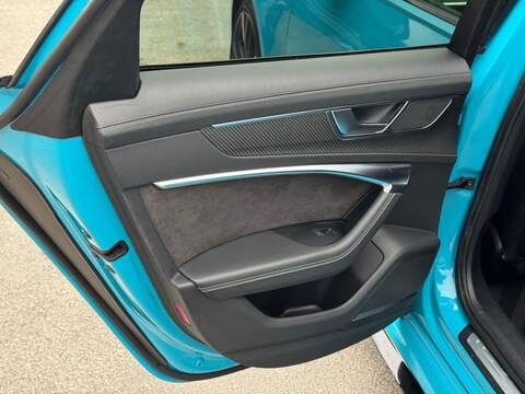 AUDI RS6 AVANT 4.0 TFSI V8 Carbon Black Estate 5dr Petrol Tiptronic quattro Euro 6 (s/s) (600 ps) - U1913