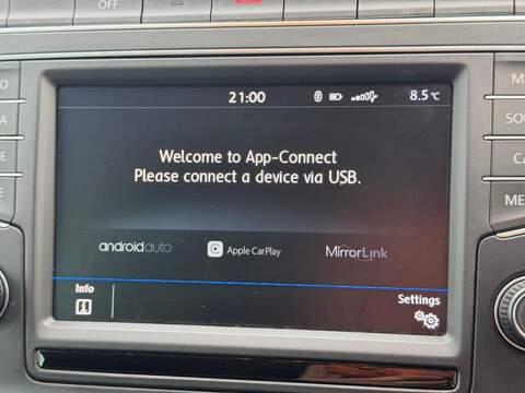 VOLKSWAGEN POLO POLO 1.2 TSI Match Edition Hatchback 5dr Petrol Manual Euro 6 (s/s) (90 ps) - U1966