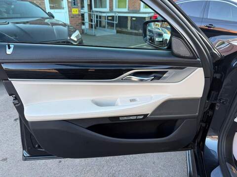 BMW 7 SERIES 7 SERIES 3.0 730d M Sport Saloon 4dr Diesel Auto xDrive Euro 6 (s/s) (265 ps) HUGE SPEC - FULL - U2007