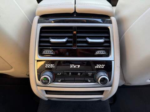 BMW 7 SERIES 7 SERIES 3.0 730d M Sport Saloon 4dr Diesel Auto xDrive Euro 6 (s/s) (265 ps) HUGE SPEC - FULL - U2007