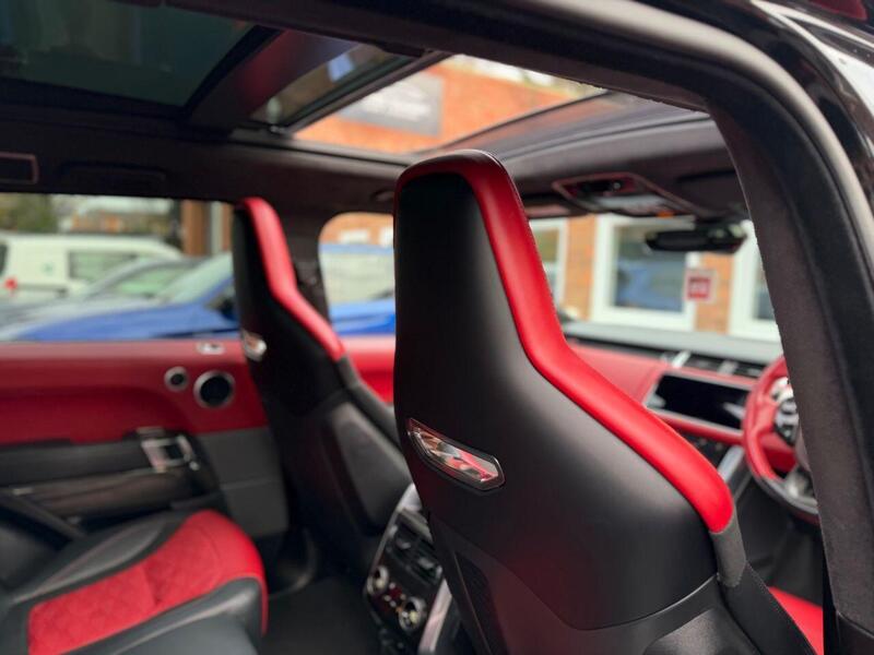 LAND ROVER RANGE ROVER SPORT RANGE ROVER SPORT 5.0 P575 V8 GPF SVR SUV 5dr Petrol Auto 4WD Euro 6 (s/s) (575 ps) - U2029