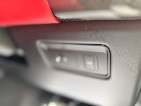 LAND ROVER RANGE ROVER SPORT RANGE ROVER SPORT 5.0 P575 V8 GPF SVR SUV 5dr Petrol Auto 4WD Euro 6 (s/s) (575 ps) - U2029