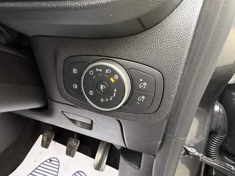 Ford Fiesta Fiesta Fiesta T EcoBoost ST-Line Hatchback 1.0 Manual Petrol - U2098