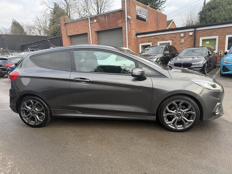 Ford Fiesta Fiesta Fiesta T EcoBoost ST-Line Hatchback 1.0 Manual Petrol - U2098