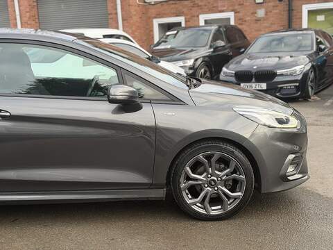 Ford Fiesta Fiesta Fiesta T EcoBoost ST-Line Hatchback 1.0 Manual Petrol - U2098