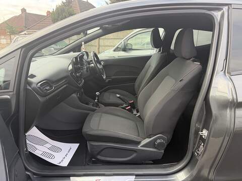 Ford Fiesta Fiesta Fiesta T EcoBoost ST-Line Hatchback 1.0 Manual Petrol - U2098