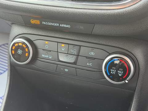 Ford Fiesta Fiesta Fiesta T EcoBoost ST-Line Hatchback 1.0 Manual Petrol - U2098