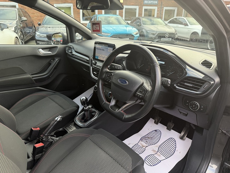 Ford Fiesta Fiesta Fiesta T EcoBoost ST-Line Hatchback 1.0 Manual Petrol - U2098