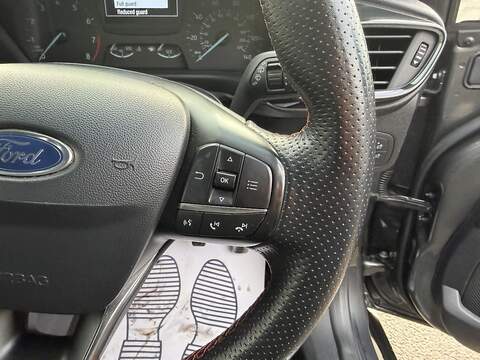 Ford Fiesta Fiesta Fiesta T EcoBoost ST-Line Hatchback 1.0 Manual Petrol - U2098