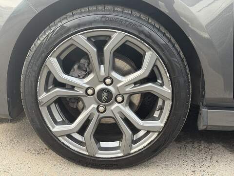 Ford Fiesta Fiesta Fiesta T EcoBoost ST-Line Hatchback 1.0 Manual Petrol - U2098