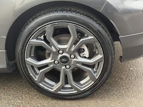 Ford Fiesta Fiesta Fiesta T EcoBoost ST-Line Hatchback 1.0 Manual Petrol - U2098