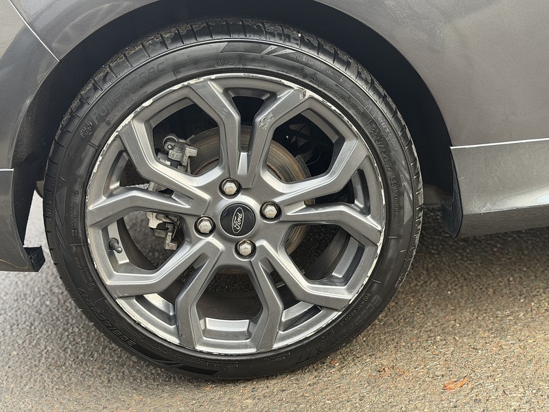 Ford Fiesta Fiesta Fiesta T EcoBoost ST-Line Hatchback 1.0 Manual Petrol - U2098