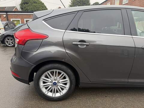 Ford Focus 1.0T EcoBoost Zetec Edition Hatchback 5dr Petrol Auto Euro 6 (s/s) (125 ps) | JUST SERVICED - 12 - U2136