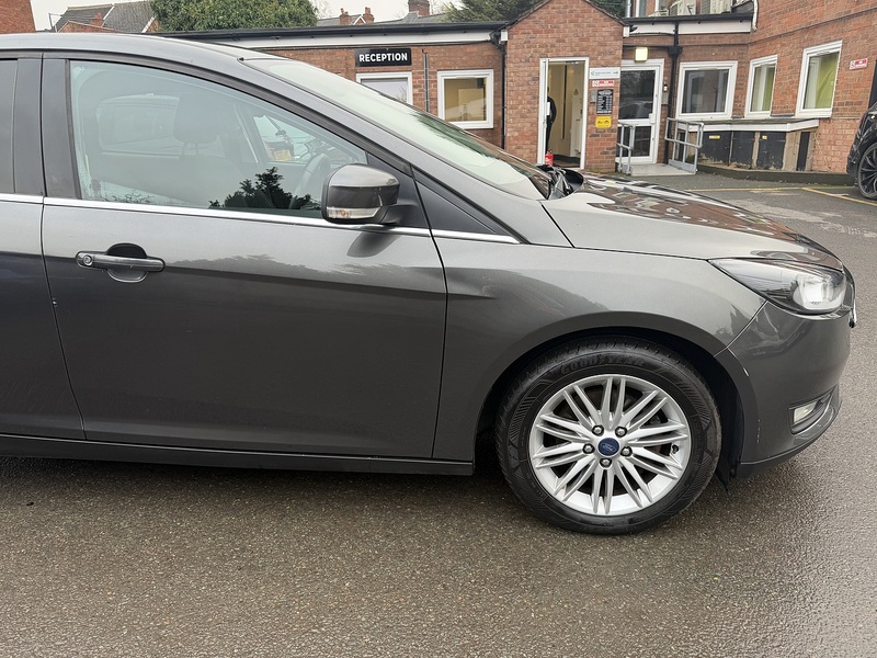 Ford Focus 1.0T EcoBoost Zetec Edition Hatchback 5dr Petrol Auto Euro 6 (s/s) (125 ps) | JUST SERVICED - 12 - U2136