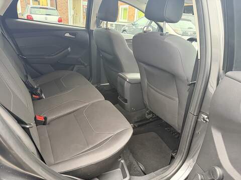 Ford Focus 1.0T EcoBoost Zetec Edition Hatchback 5dr Petrol Auto Euro 6 (s/s) (125 ps) | JUST SERVICED - 12 - U2136