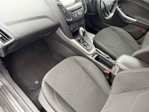 Ford Focus 1.0T EcoBoost Zetec Edition Hatchback 5dr Petrol Auto Euro 6 (s/s) (125 ps) | JUST SERVICED - 12 - U2136