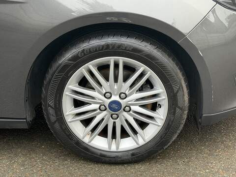 Ford Focus 1.0T EcoBoost Zetec Edition Hatchback 5dr Petrol Auto Euro 6 (s/s) (125 ps) | JUST SERVICED - 12 - U2136