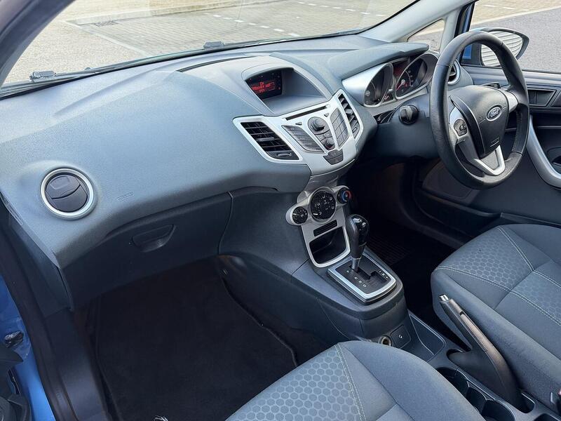 Ford Fiesta 1.4 Zetec Hatchback 3dr Petrol Automatic (154 g/km, 94 bhp) - U2142