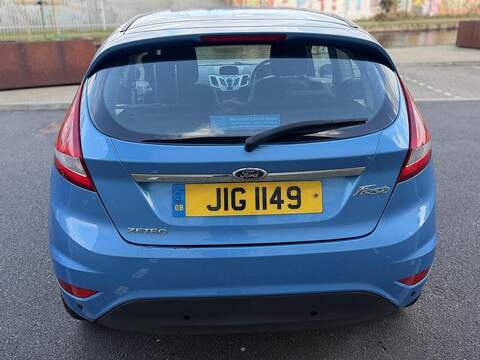 Ford Fiesta 1.4 Zetec Hatchback 3dr Petrol Automatic (154 g/km, 94 bhp) - U2142