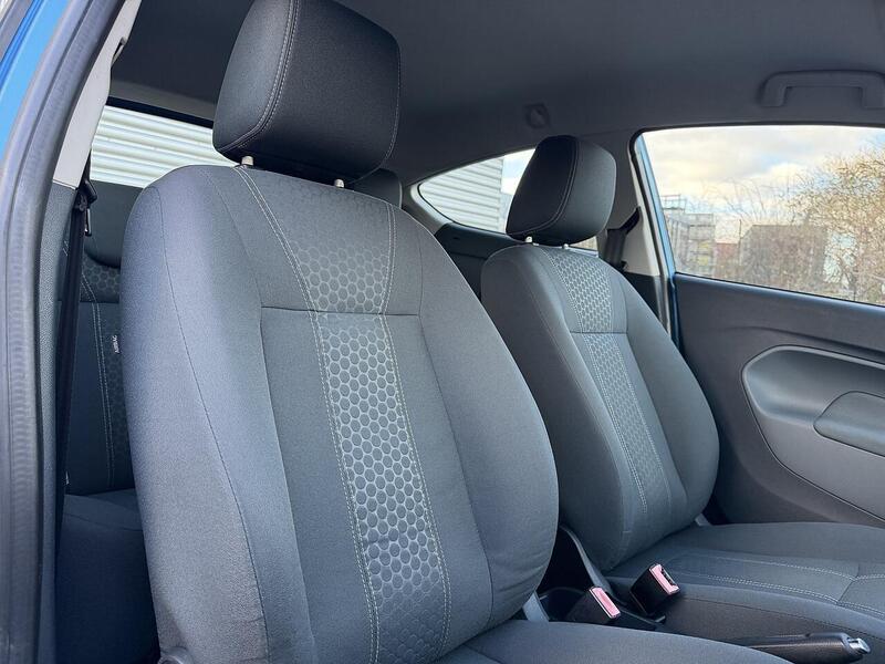 Ford Fiesta 1.4 Zetec Hatchback 3dr Petrol Automatic (154 g/km, 94 bhp) - U2142