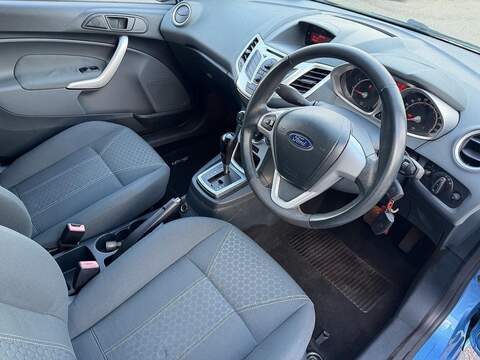 Ford Fiesta 1.4 Zetec Hatchback 3dr Petrol Automatic (154 g/km, 94 bhp) - U2142