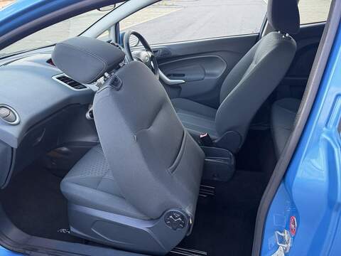 Ford Fiesta 1.4 Zetec Hatchback 3dr Petrol Automatic (154 g/km, 94 bhp) - U2142