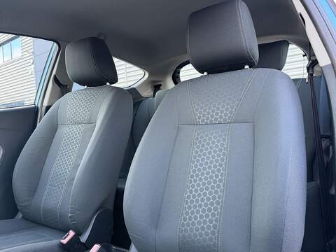 Ford Fiesta 1.4 Zetec Hatchback 3dr Petrol Automatic (154 g/km, 94 bhp) - U2142
