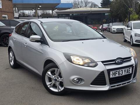 Ford Focus FOCUS 1.6L ZETEC 5d AUTO 124 BHP 12 MONTHS MOT - JUST SERVICED