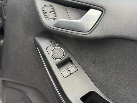Ford Fiesta 1.0T EcoBoost GPF ST-Line Hatchback 5dr Petrol Manual Euro 6 (s/s) (140 ps) - U2165