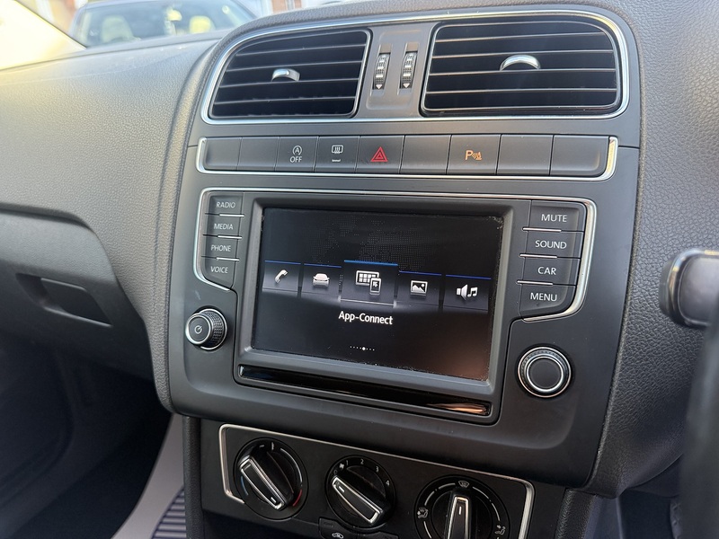 Volkswagen Polo 1.2 TSI Match Edition Hatchback 3dr Petrol Manual Euro 6 (s/s) (90 ps) - U2168