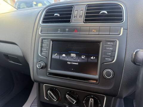 Volkswagen Polo 1.2 TSI Match Edition Hatchback 3dr Petrol Manual Euro 6 (s/s) (90 ps) - U2168