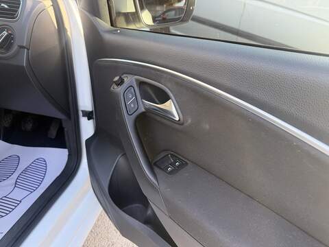 Volkswagen Polo 1.2 TSI Match Edition Hatchback 3dr Petrol Manual Euro 6 (s/s) (90 ps) - U2168