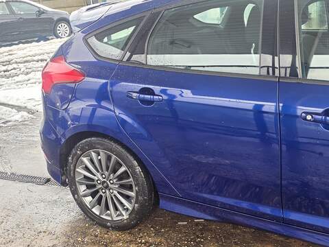 Ford Focus 1.0T EcoBoost ST-Line Hatchback 5dr Petrol Auto Euro 6 (s/s) (125 ps) - U2171