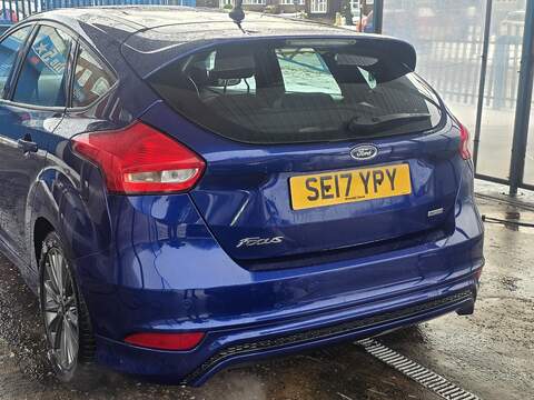 Ford Focus 1.0T EcoBoost ST-Line Hatchback 5dr Petrol Auto Euro 6 (s/s) (125 ps) - U2171