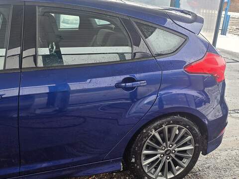 Ford Focus 1.0T EcoBoost ST-Line Hatchback 5dr Petrol Auto Euro 6 (s/s) (125 ps) - U2171