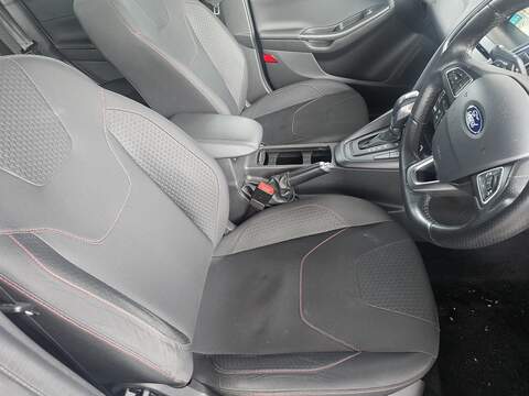Ford Focus 1.0T EcoBoost ST-Line Hatchback 5dr Petrol Auto Euro 6 (s/s) (125 ps) - U2171