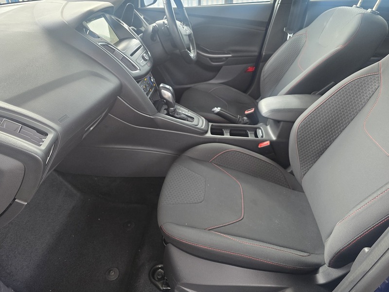 Ford Focus 1.0T EcoBoost ST-Line Hatchback 5dr Petrol Auto Euro 6 (s/s) (125 ps) - U2171