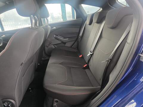 Ford Focus 1.0T EcoBoost ST-Line Hatchback 5dr Petrol Auto Euro 6 (s/s) (125 ps) - U2171