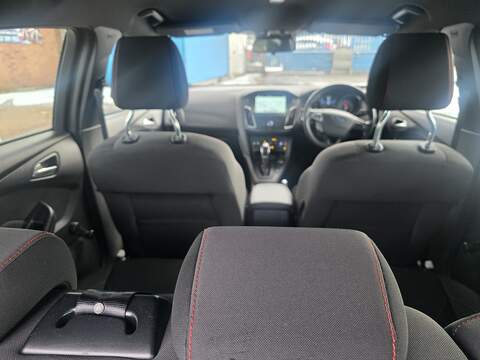 Ford Focus 1.0T EcoBoost ST-Line Hatchback 5dr Petrol Auto Euro 6 (s/s) (125 ps) - U2171