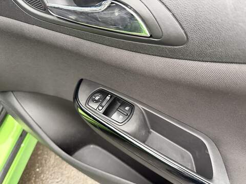 Vauxhall Corsa 1.4i ecoFLEX Limited Edition Hatchback 3dr Petrol Manual Euro 6 (75 ps) - U2174