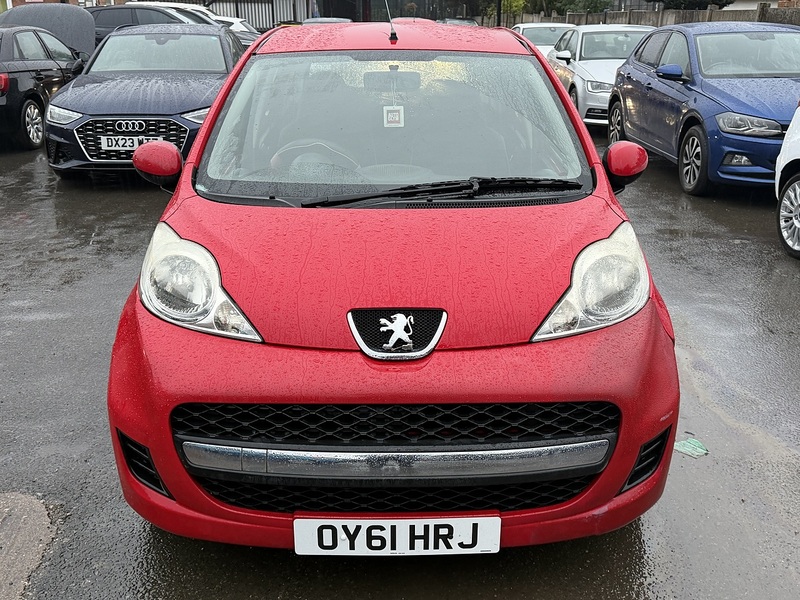 Peugeot 107 1.0 12V Urban Hatchback 5dr Petrol Manual Euro 5 (68 ps) - U2175