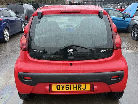 Peugeot 107 1.0 12V Urban Hatchback 5dr Petrol Manual Euro 5 (68 ps) - U2175